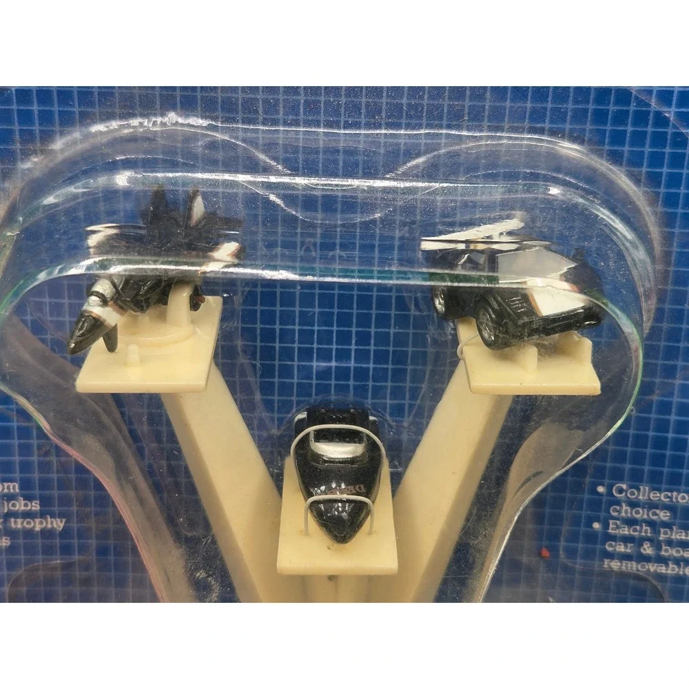 Micro Machines Trophy Series Galoob 6404 Plane Car Boat White Stand Blue Cars